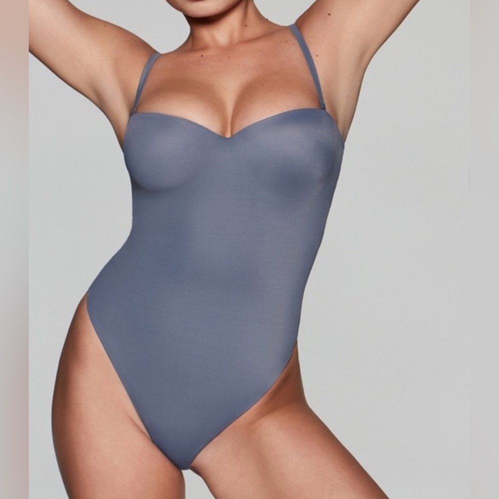 Skims contour lift bodysuit